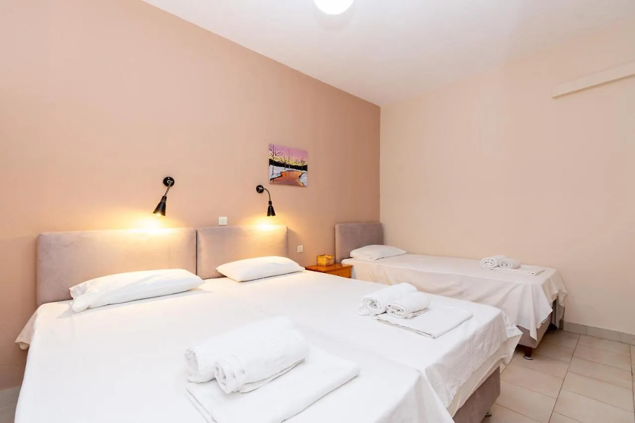 Angelika Rooms Neos Marmaras 0*,
