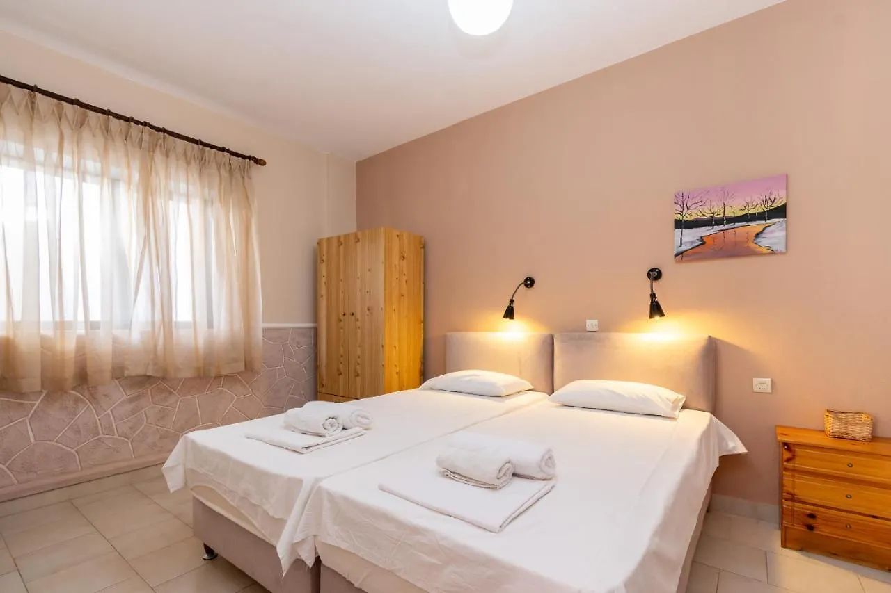 Angelika Rooms Neos Marmaras Apartament