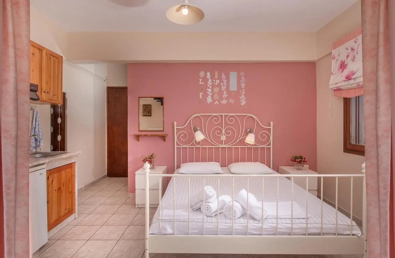 Angelika Rooms Neos Marmaras